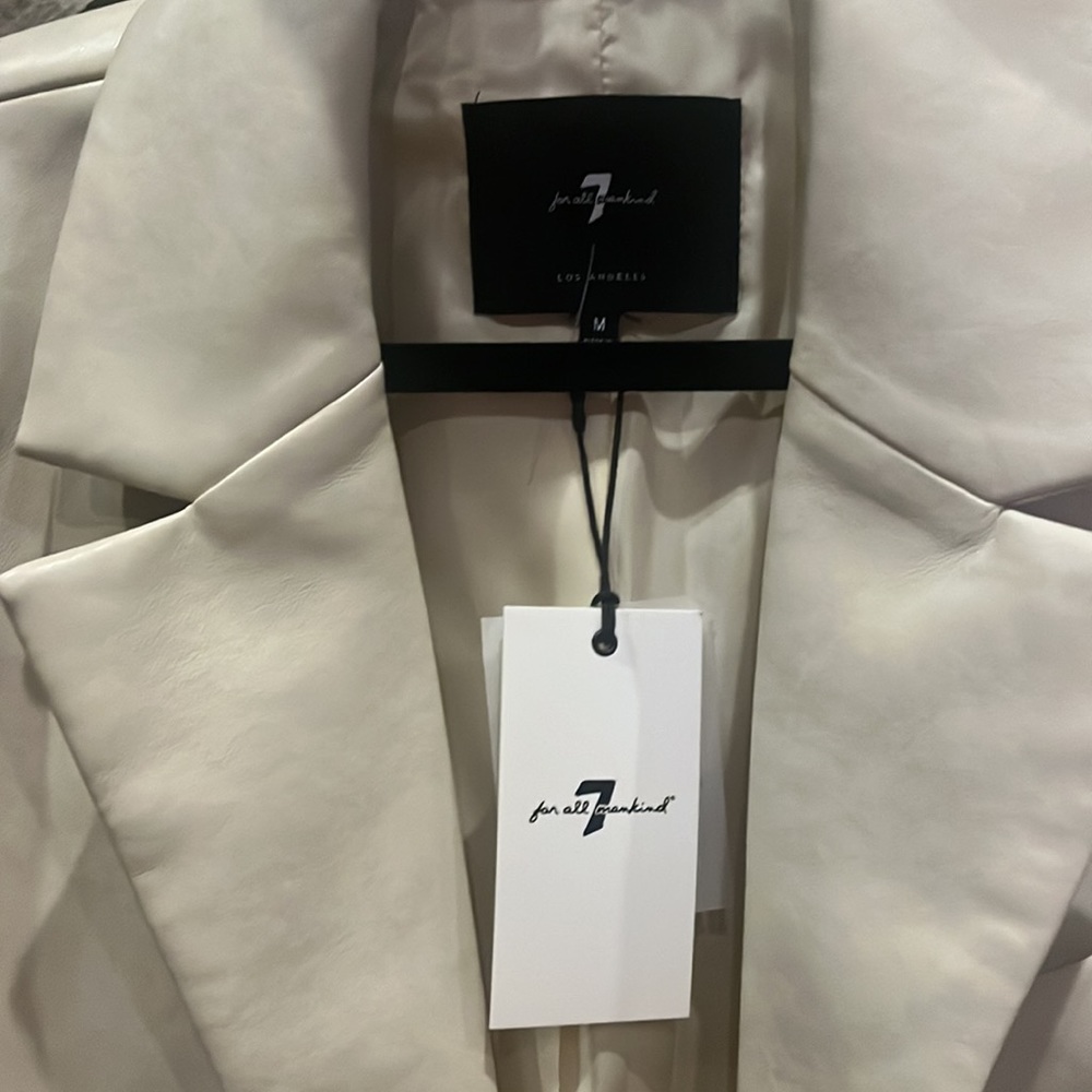Cream jacket - Picture 4 of 4